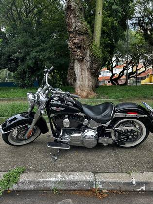 HARLEY-DAVIDSON SOFTAIL DELUXE 